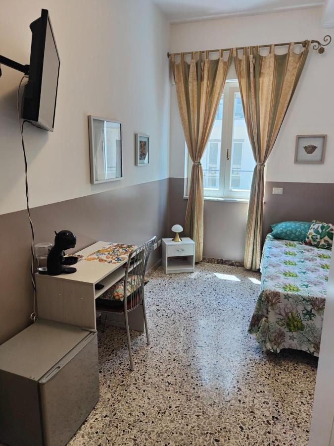 I Mori In Campidoglio Affitta Camere SantʼAgata di Militello Extérieur photo