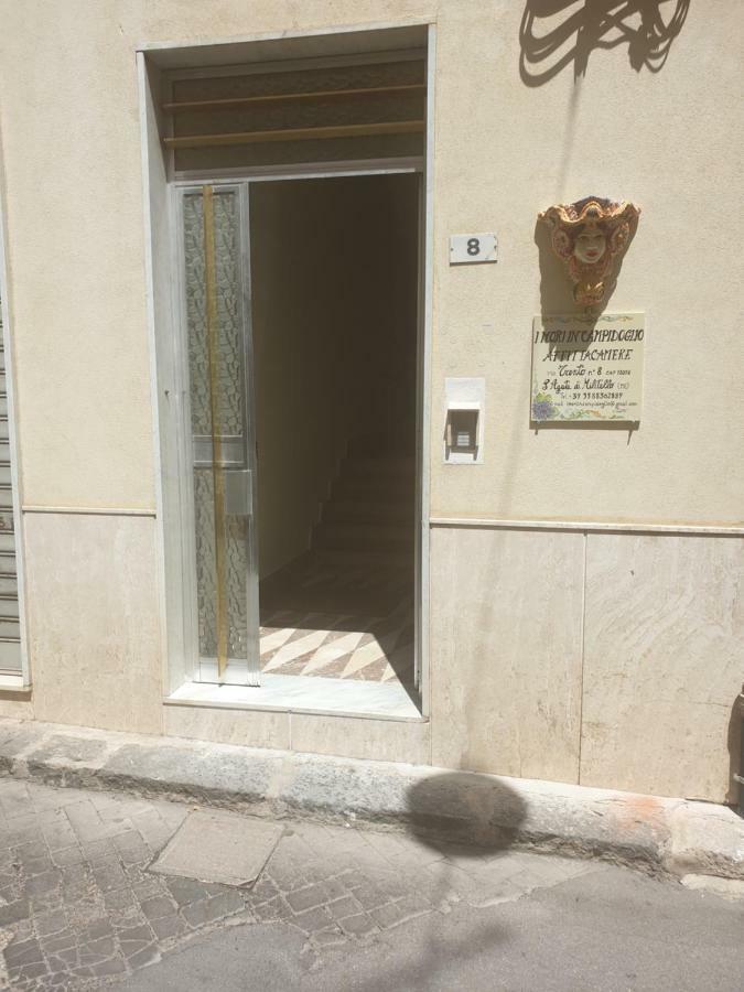I Mori In Campidoglio Affitta Camere SantʼAgata di Militello Extérieur photo